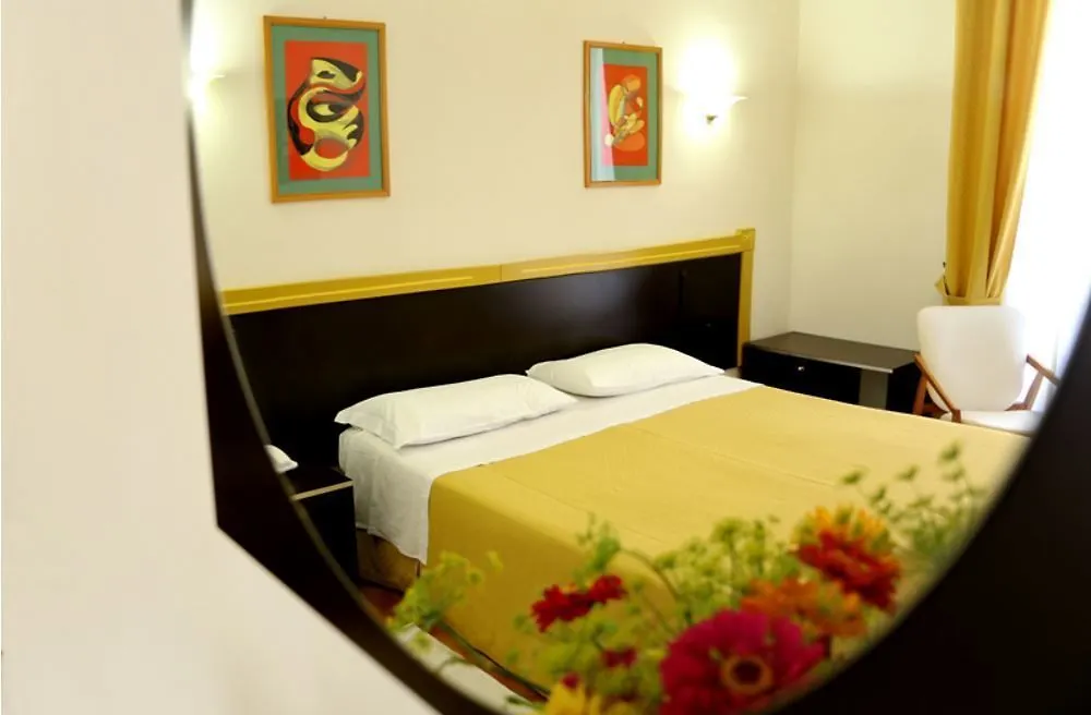 Hotel La Playa Alghero 3*,  Italia