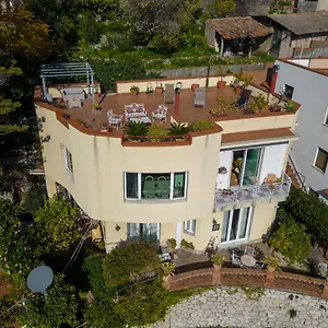Giannina Panzió Taormina